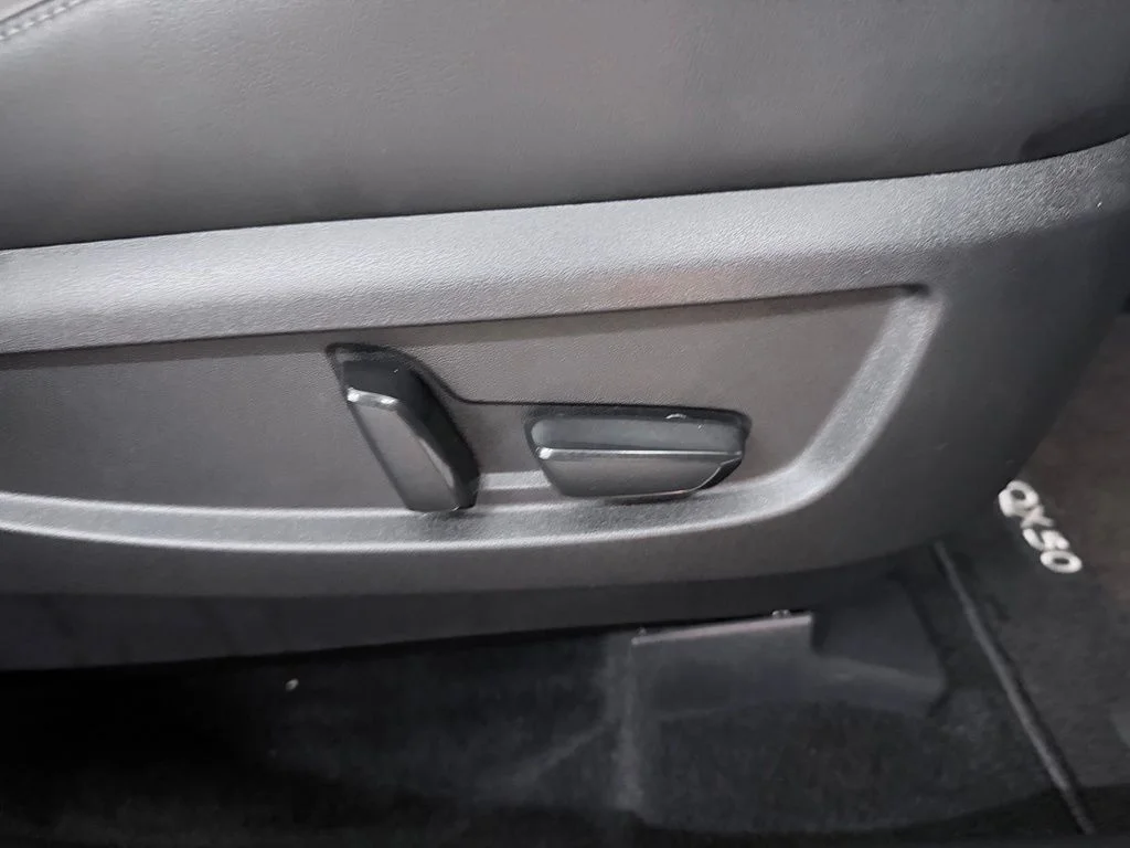 Used 2023 Gray INFINITI LUXE image 40