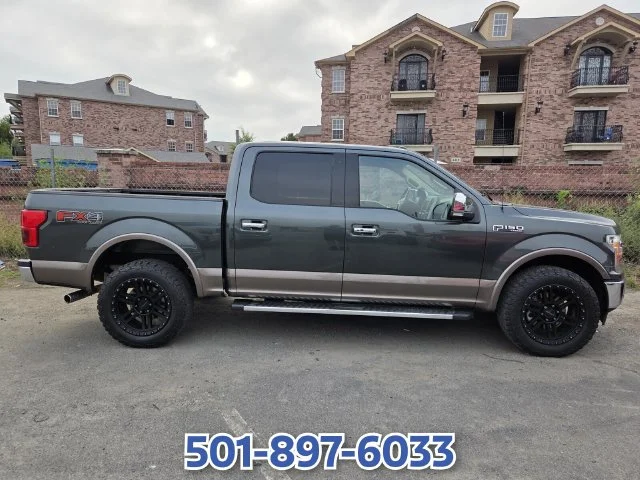 Used 2018  Ford Lariat image 4