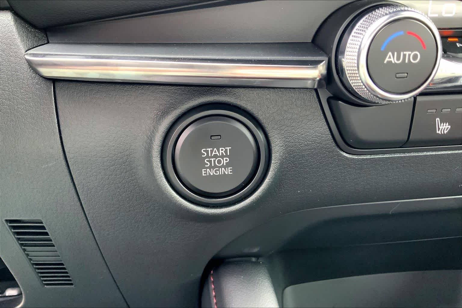 Used 2026 Jet Black Mica Mazda 2.5 S Carbon Edition image 30