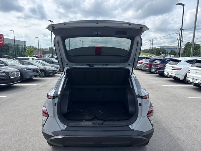 Used 2024 Gray Hyundai SEL image 9