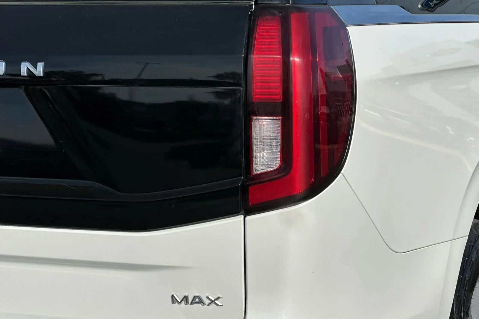 Certified Used 2025 Star White Ford Active image 29