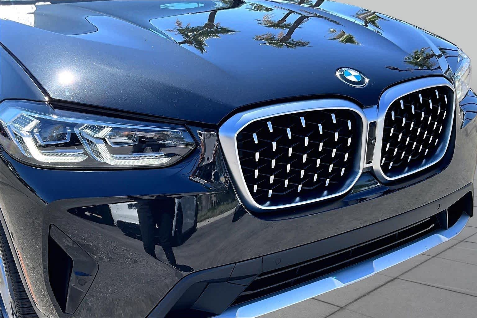 Used 2024 Black Sapphire Metallic BMW xDrive30i image 28