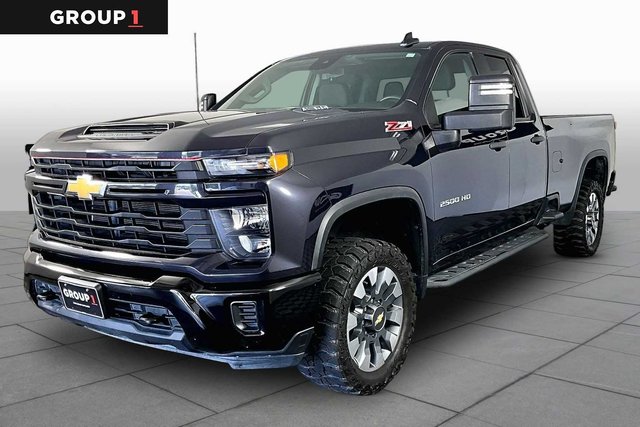 Pre-Owned 2024 Chevrolet Silverado 2500 HD Custom Four Wheel Drive Double Cab