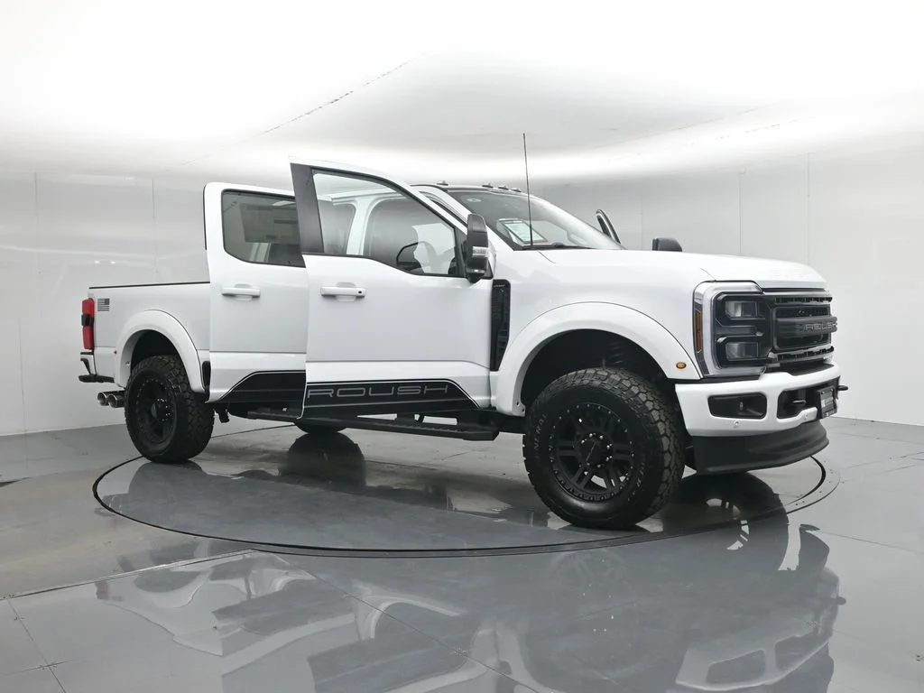 New 2026 Oxford White Ford Lariat image 35