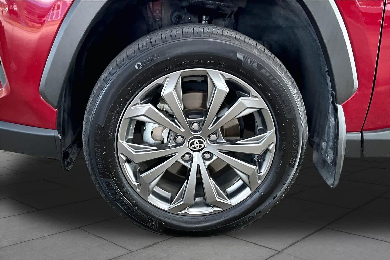 Used 2024 Ruby Flare Pearl Toyota Hybrid XLE Premium image 11