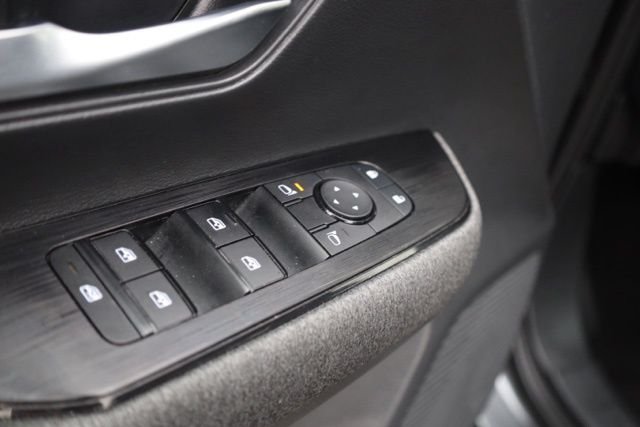 Used 2025 Gray Nissan SV image 21