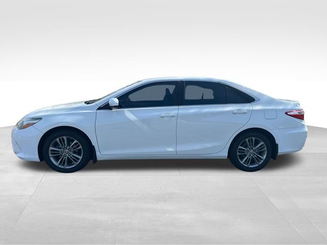 Used 2015 Toyota Camry SE with VIN 4T1BF1FK2FU079142 for sale in Scranton, PA
