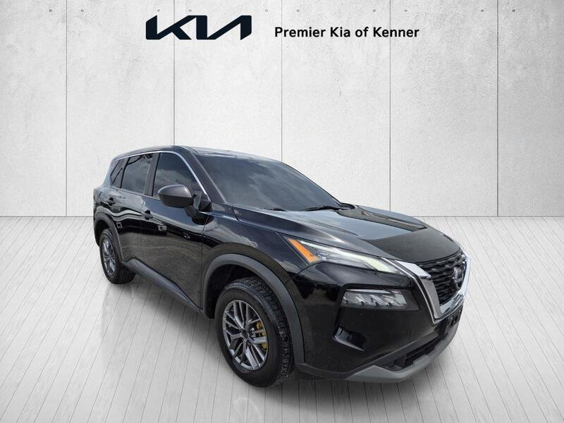 Used 2023 Black Nissan S image 7