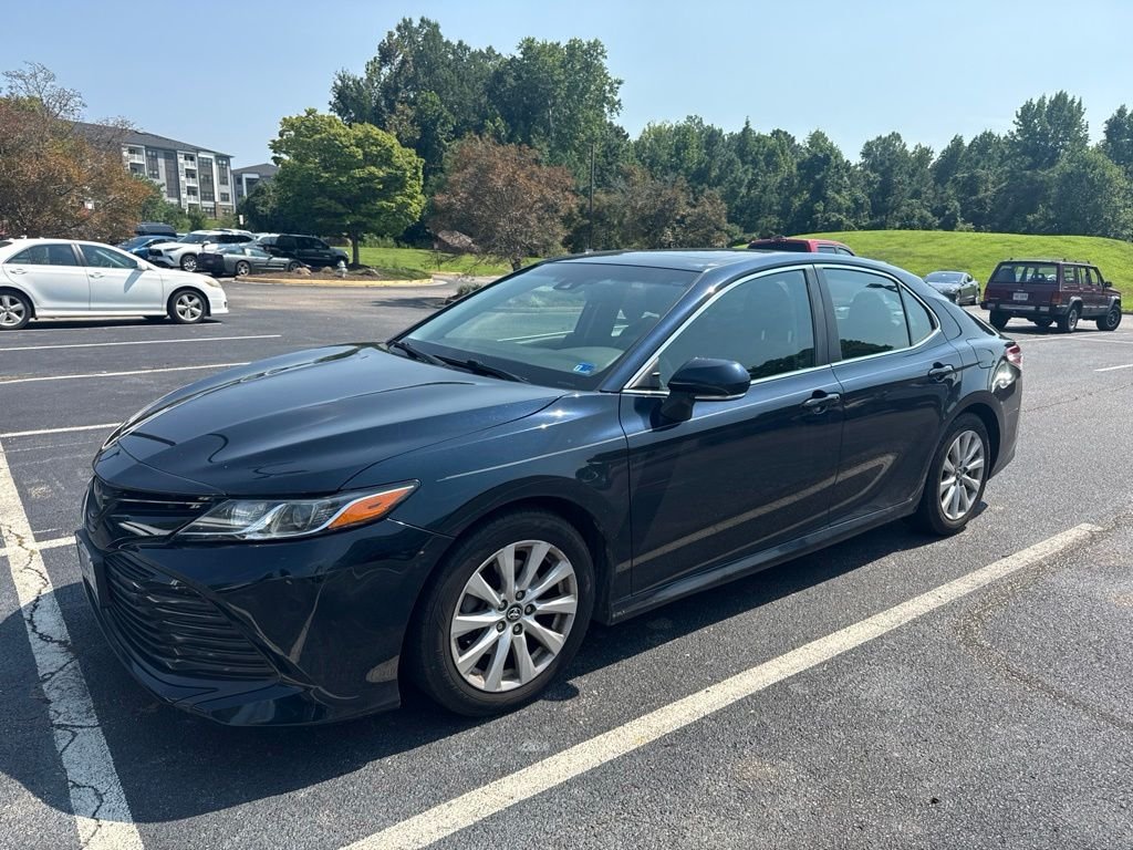 Used 2018 Blue Toyota LE image 4