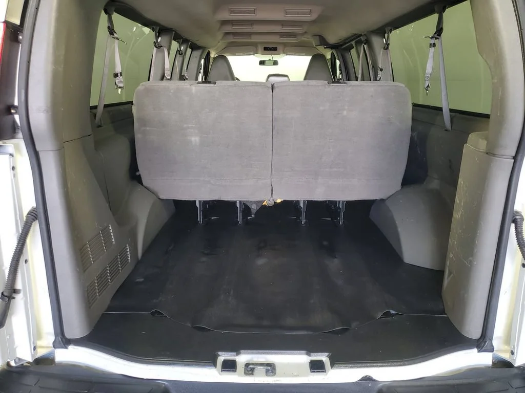 Used 2023 Summit White Chevrolet 1LS image 13