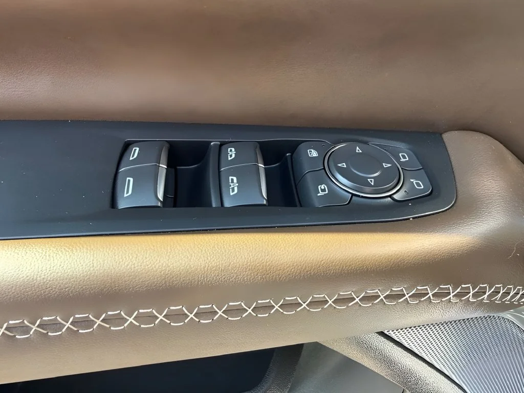 Used 2026 Summit White GMC Denali Ultimate image 30