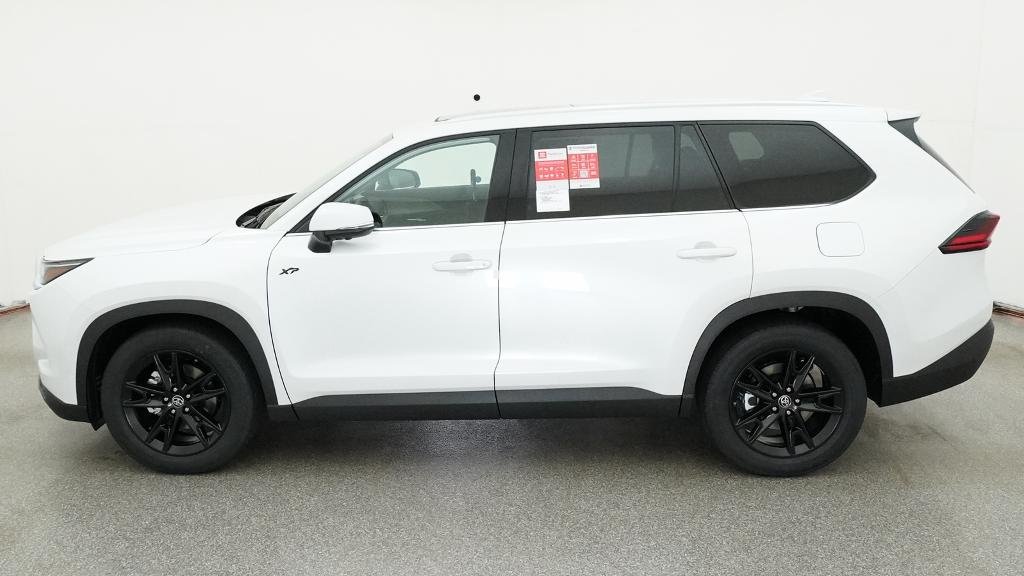 Certified Used 2026 WIND CHILL PEARL Toyota  image 33