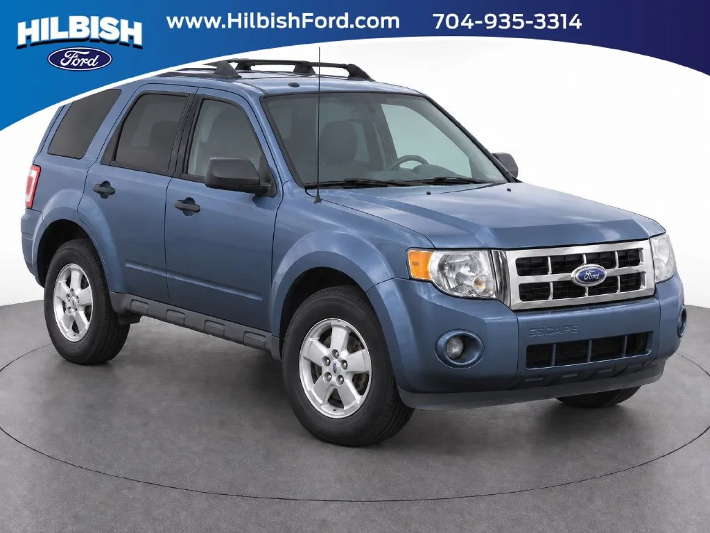 Used 2011 Blue Ford XLT image 1