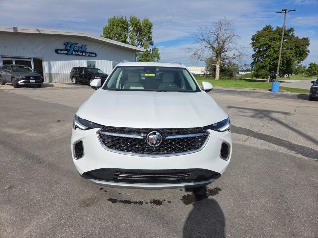 Used 2023 White Buick Avenir image 3