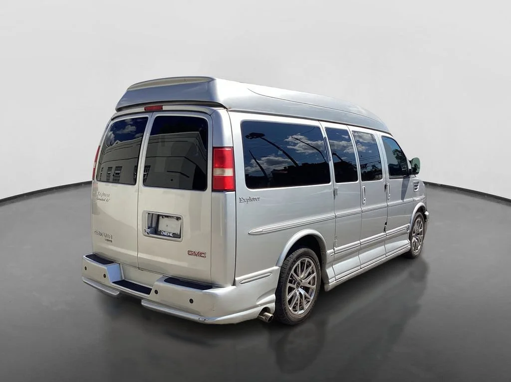 Used 2013 PURE SILVER METALLIC GMC Upfitter image 5