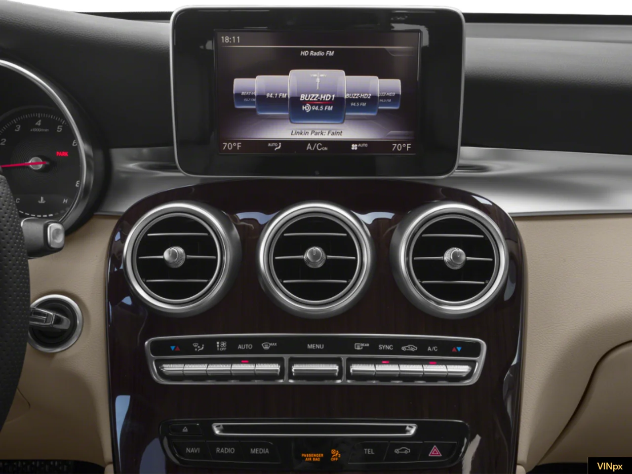 Used 2019 Black Mercedes-Benz 4MATIC® image 8
