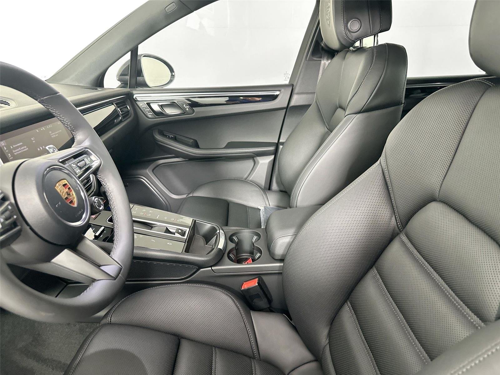 Used 2026 Volcano Grey Metallic Porsche  image 5