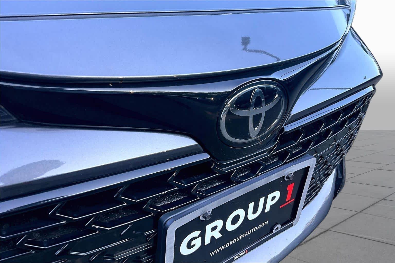 Used 2025 Magnetic Gray Metallic Toyota SE image 28
