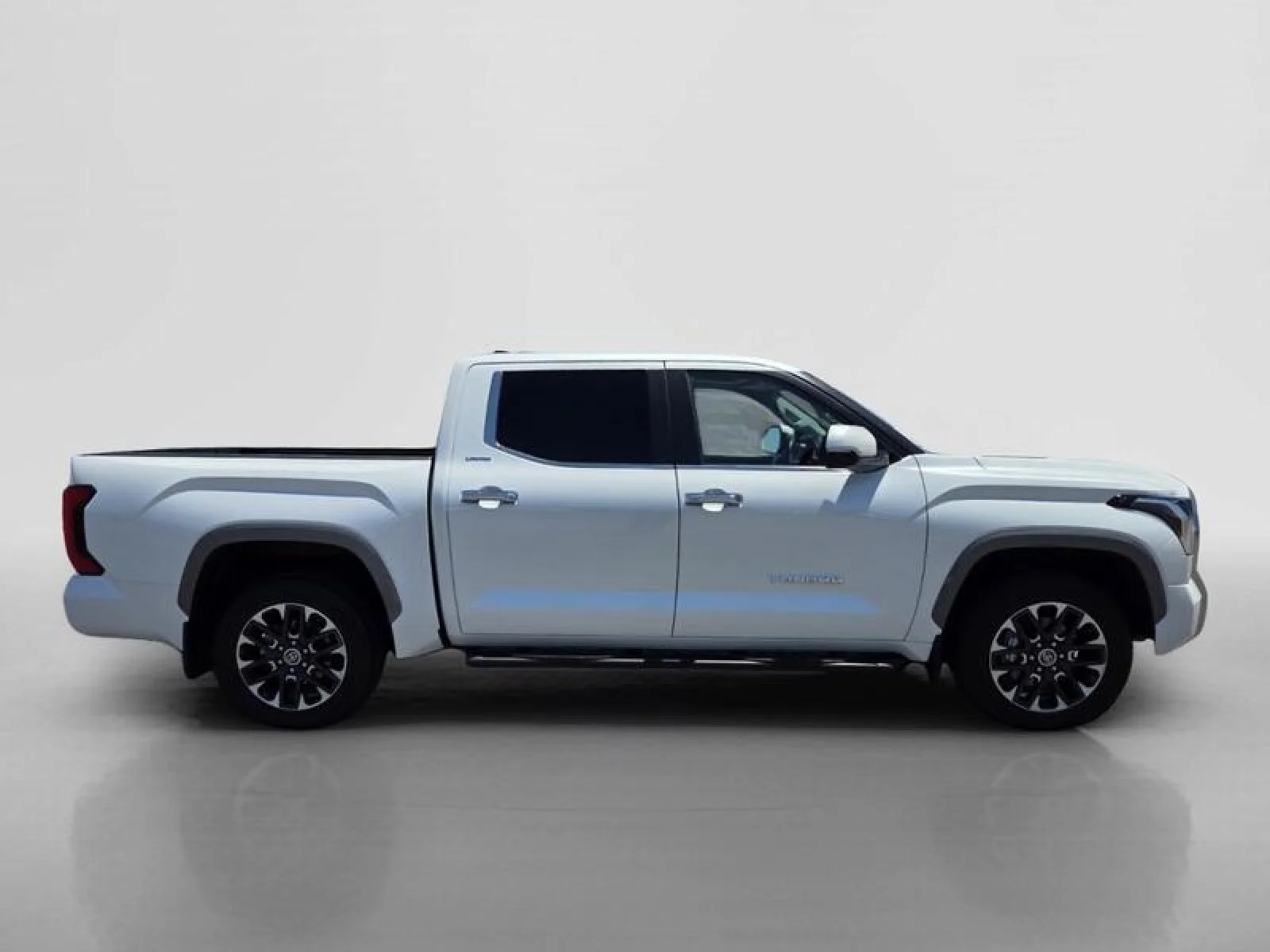 Used 2024 Wind Chill Pearl Toyota Limited Hybrid image 6