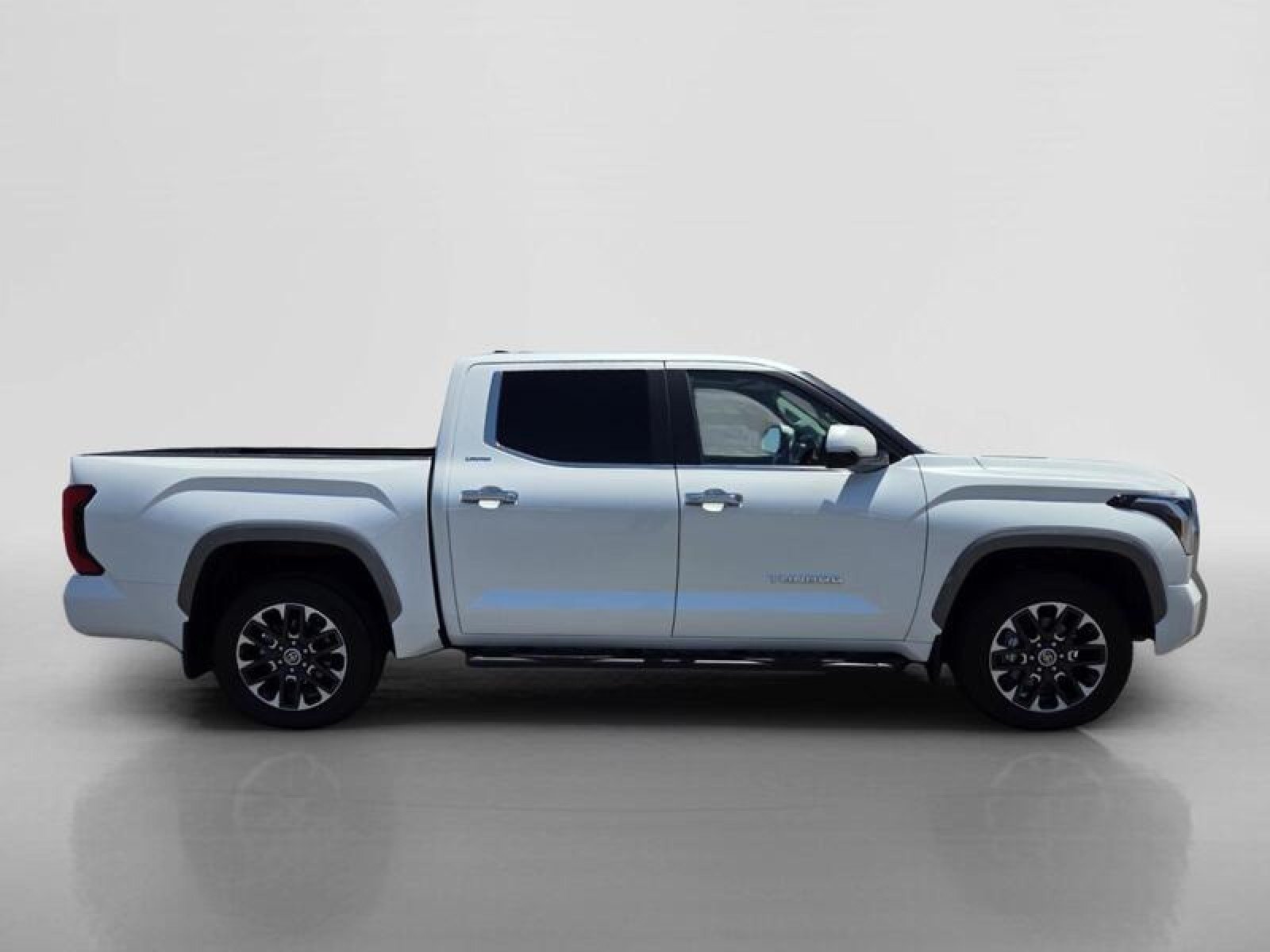 Used 2024 Wind Chill Pearl Toyota Limited Hybrid image 6