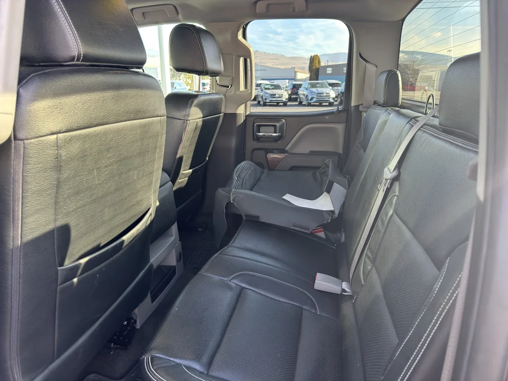 Used 2016 IRIDIUM METALLIC GMC SLE image 6