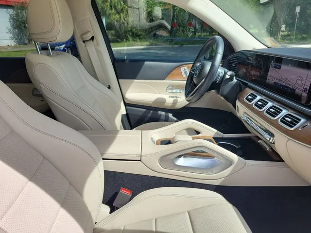 Used 2024  Mercedes-Benz GLE 450 image 38