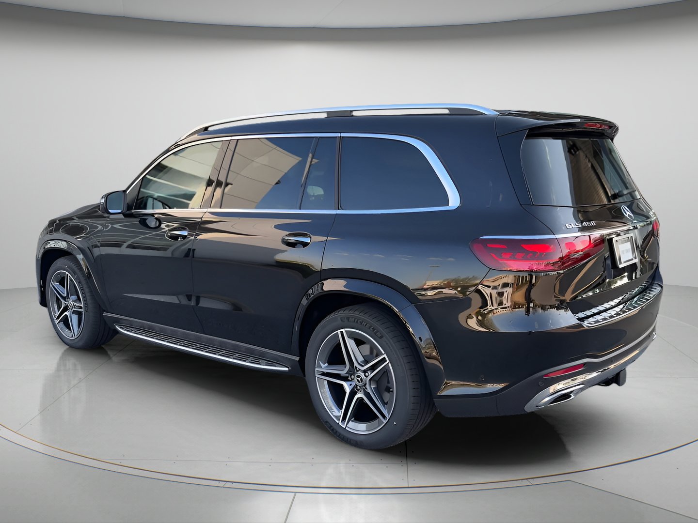 Certified Used 2026 Obsidian Black Metallic Mercedes-Benz GLS 450 image 3