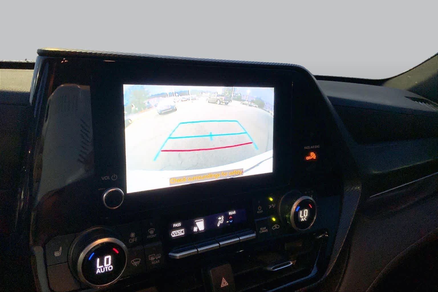 Used 2024 Wind Chill Pearl Toyota LE image 28