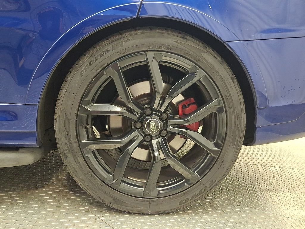 Used 2020 Estoril Blue Metallic Land Rover SVR image 8