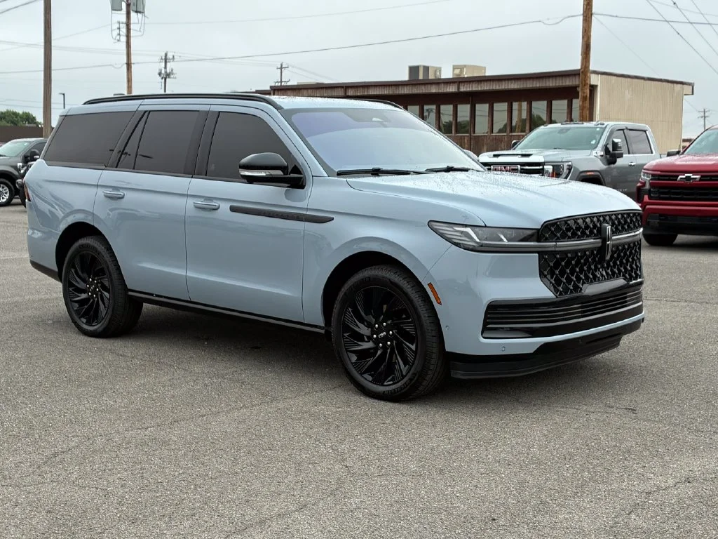 2025 Lincoln Navigator