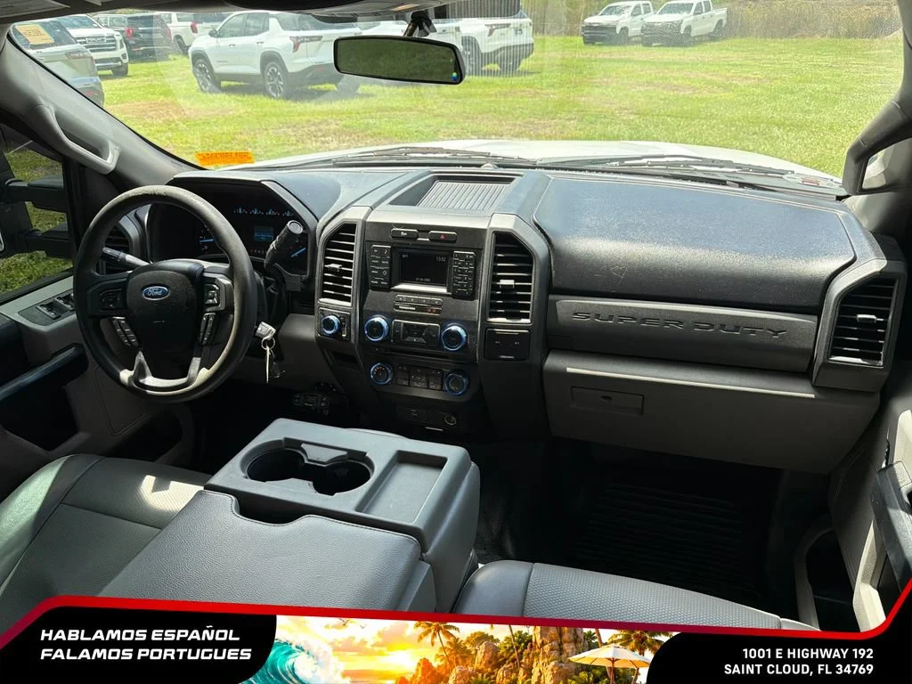 Used 2018 White Ford XL image 28