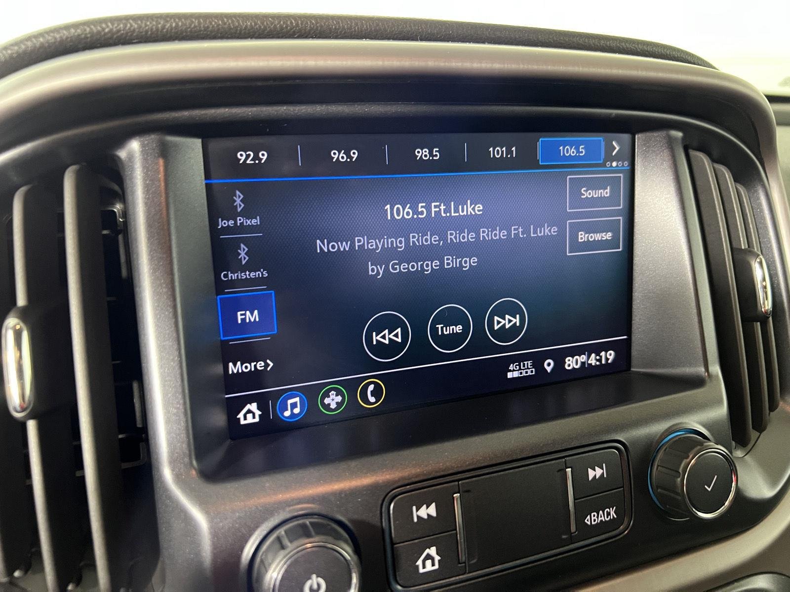 Used 2021 Satin Steel Metallic GMC 4WD AT4 w/Cloth image 17