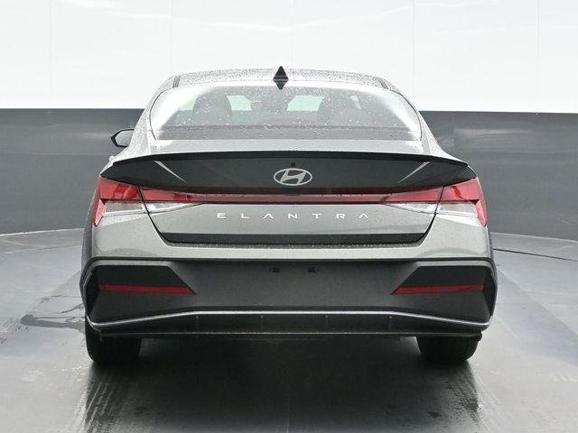 New 2026 Gray Hyundai SEL Sport Plus image 2