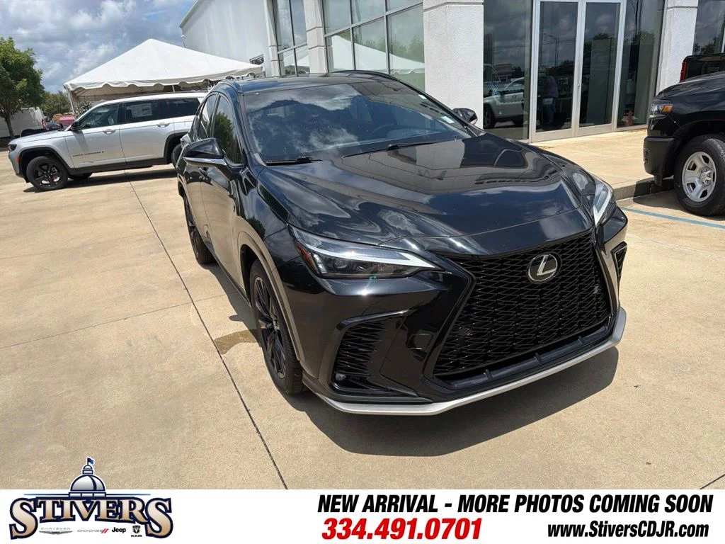Used 2023 Black Lexus 350 F SPORT Handling image 2