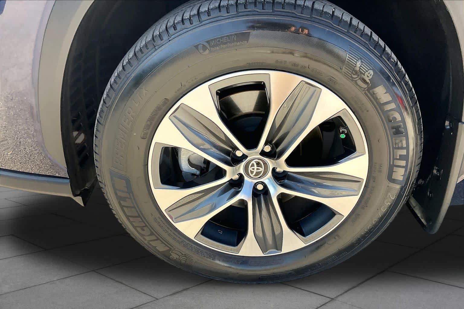 Used 2024 Blueprint Toyota XLE image 11