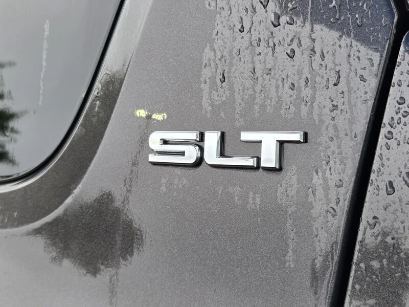 Used 2018 Iridium Metallic GMC SLT-1 image 7