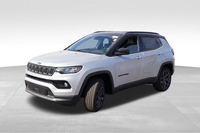 New 2026 Silver Zynith Metallic Clear-Coat Exterior Paint Jeep Limited image 7