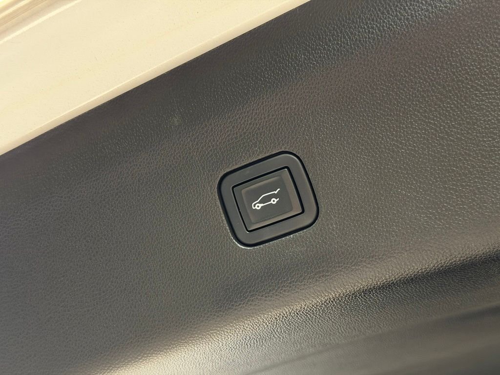 Used 2020 White Buick Premium Group image 23