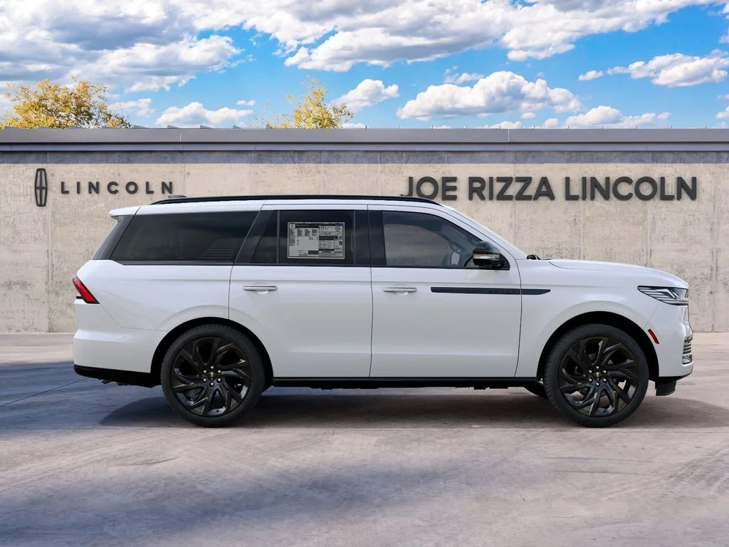 New 2027 White Lincoln Reserve image 5