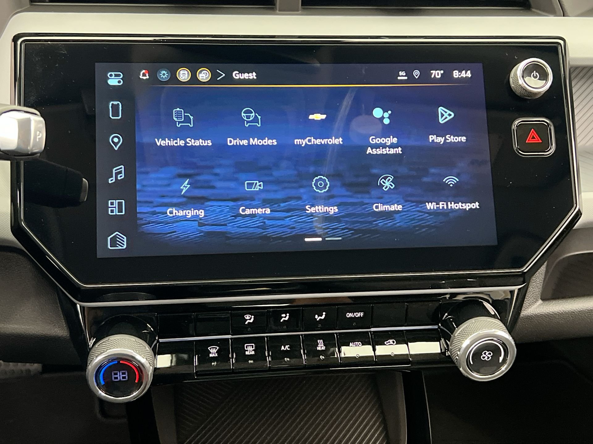 2027 Chevrolet Bolt LT - Photo 46
