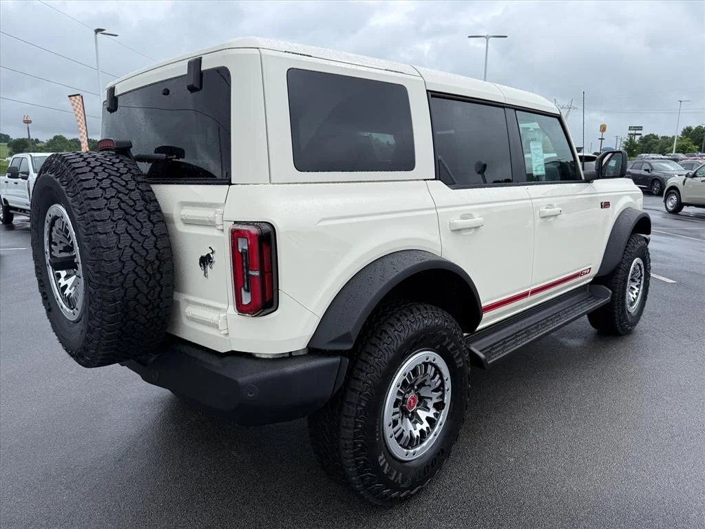 New 2026 Wimbledon White Ford Outer Banks® image 4