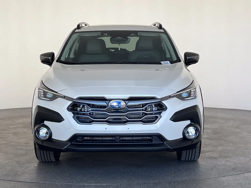New 2026 CRYSTAL WHITE PEARL Subaru Limited Hybrid image 10