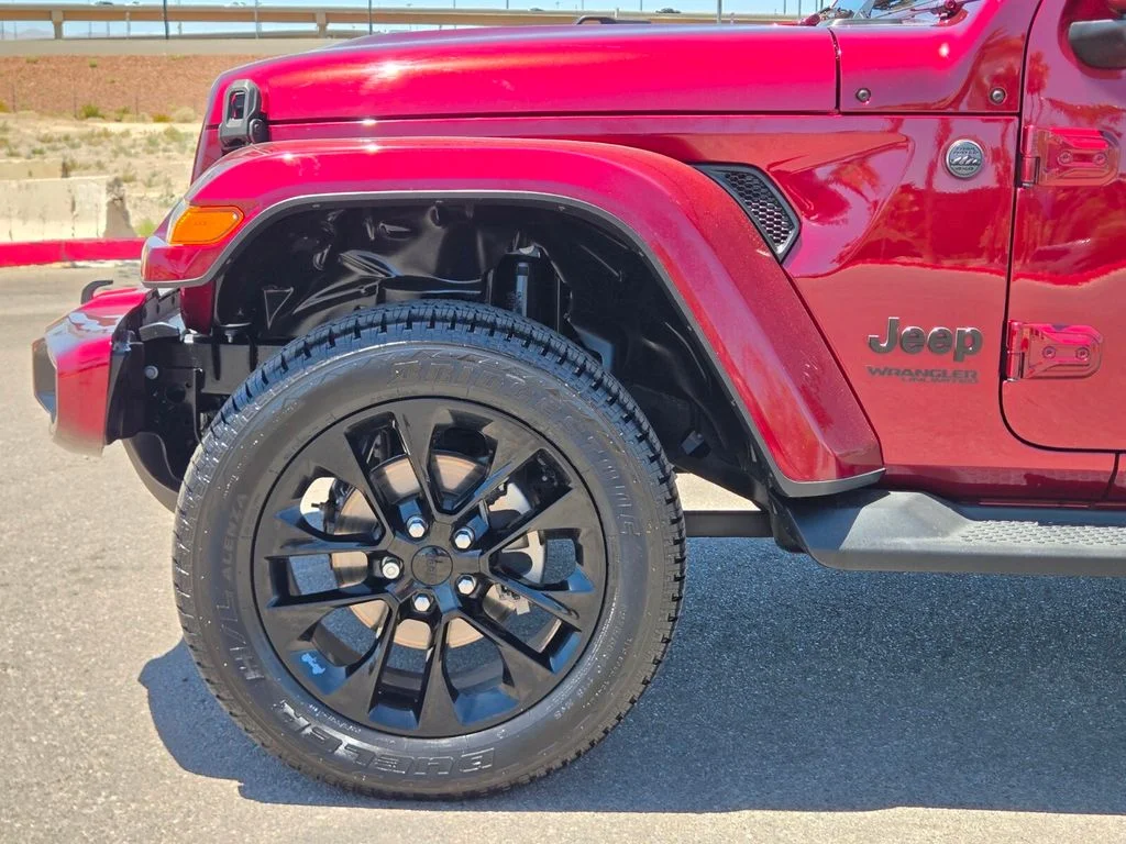 Used 2021  Jeep Unlimited Sahara High Altitude image 7