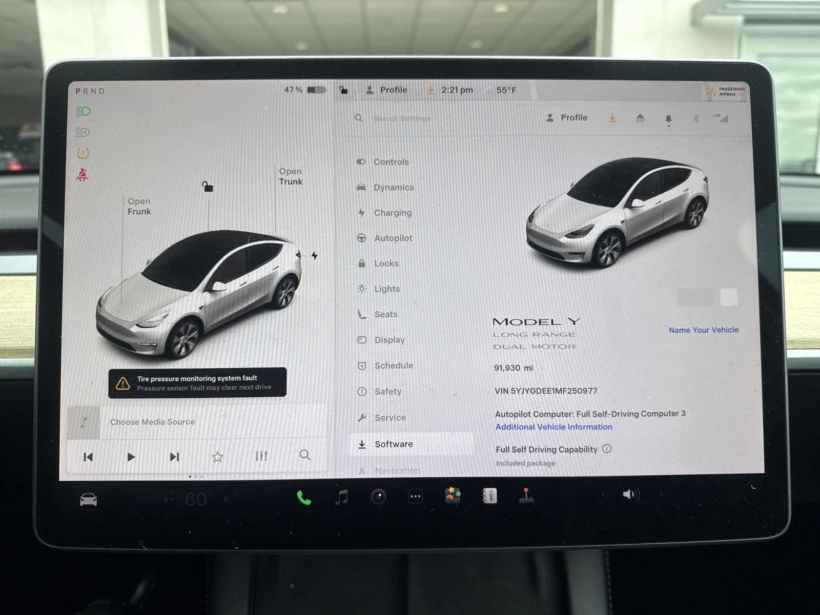 Used 2021 Tesla Model Y Long Range with VIN 5YJYGDEE1MF250977 for sale in Kansas City