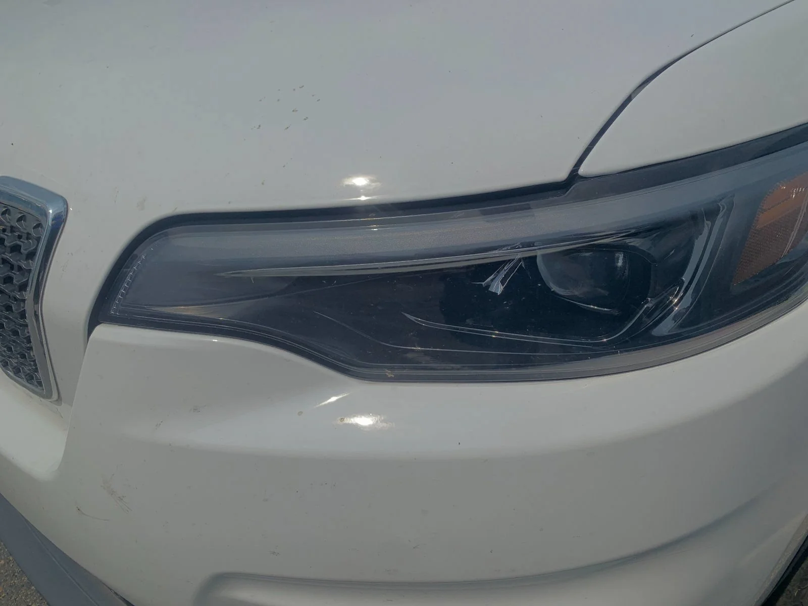 Used 2021 White Jeep Latitude Lux 4x4 image 8