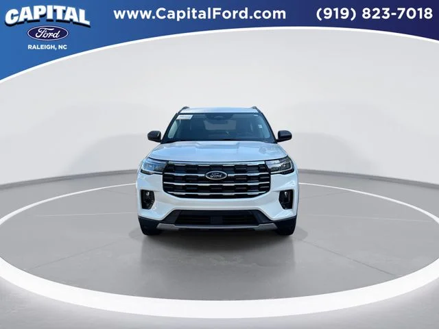 Used 2025 White Ford Active image 3