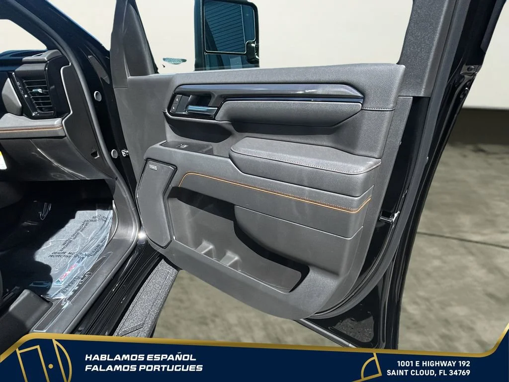 New 2026 Onyx Black GMC AT4 image 31