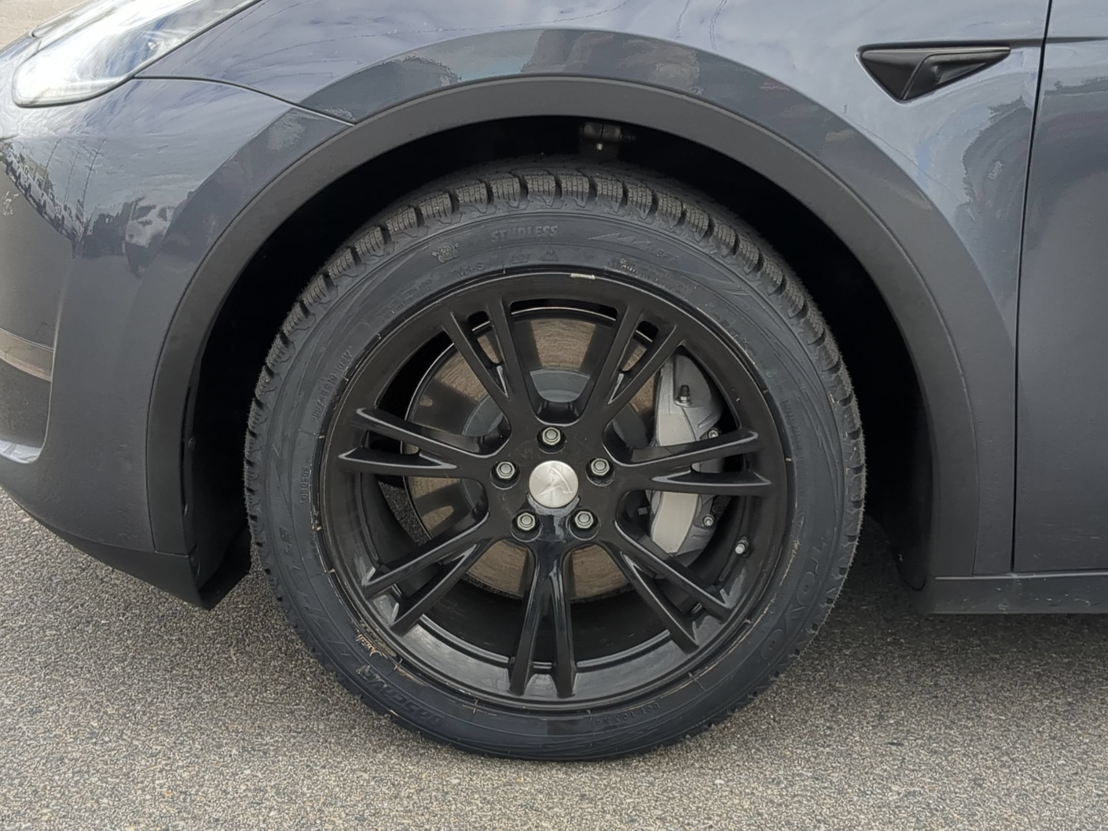 Used 2023  Tesla Long Range image 11