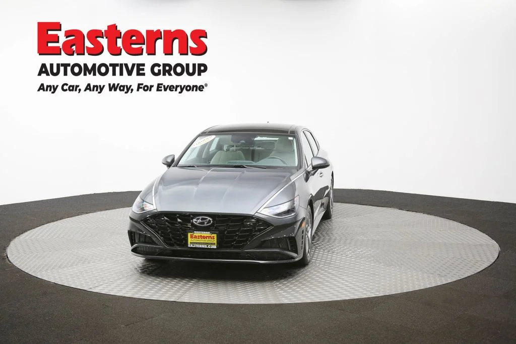 Used 2023 Gray Hyundai SEL image 57