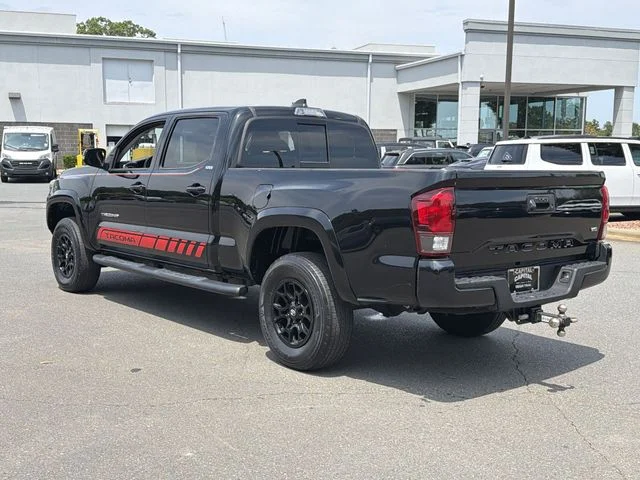 Used 2022 Black Toyota SR5 image 11